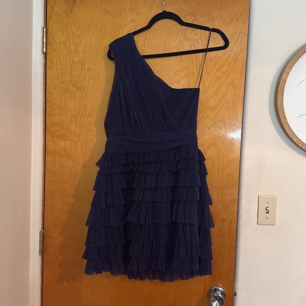 Dress - Picture 4 of 6